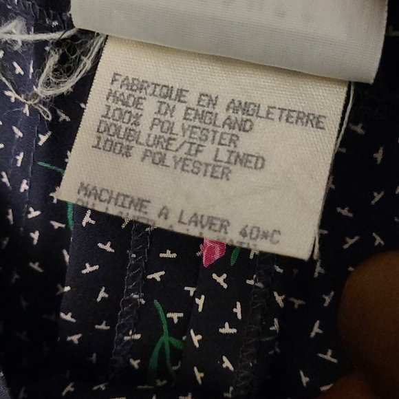 Vintage Jacques Vert Navy blue rose patterned skort/culottes - Picture 6 of 8